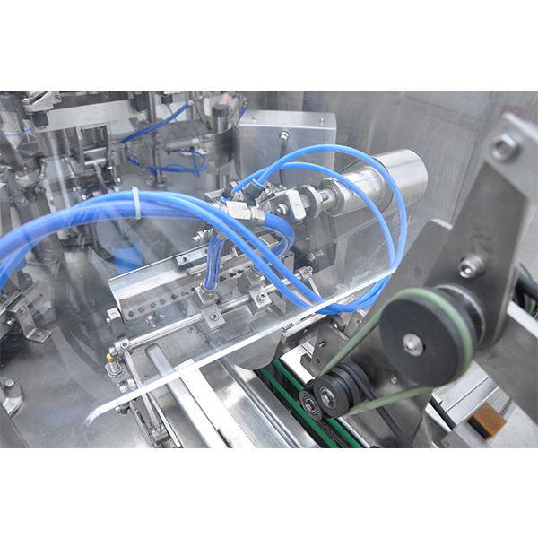 Rotary Pre-made Bag Liquid Packaging Machine RP8-200L