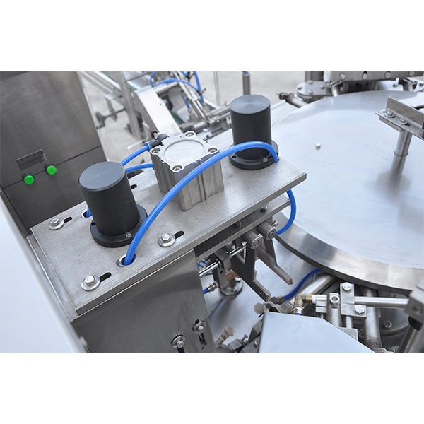 Rotary Pre-made Bag Liquid Packaging Machine RP8-200L